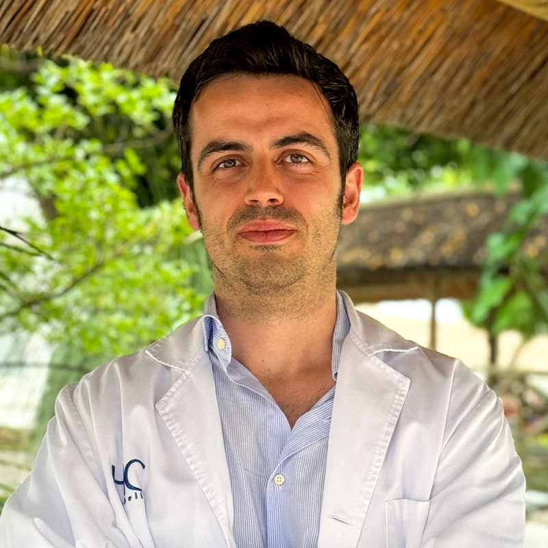 Dr. Luis Martín Suárez, retrato profesional en HC Marbella
